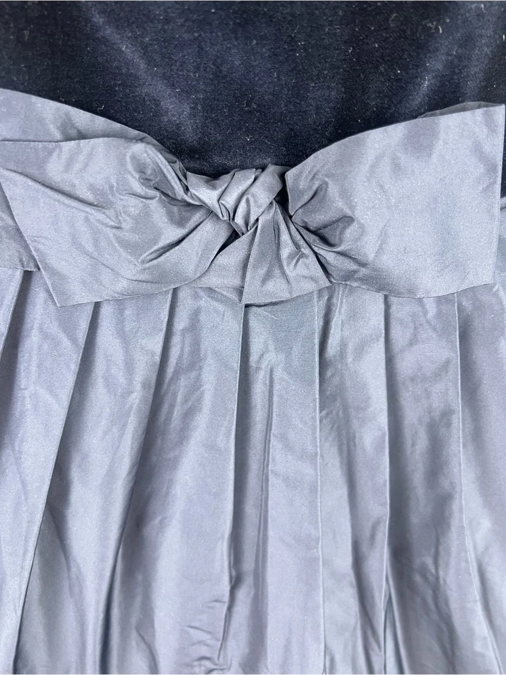 Il Gufo Girls Velvet/Taffeta Bow Party Dress, Navy, Size 4